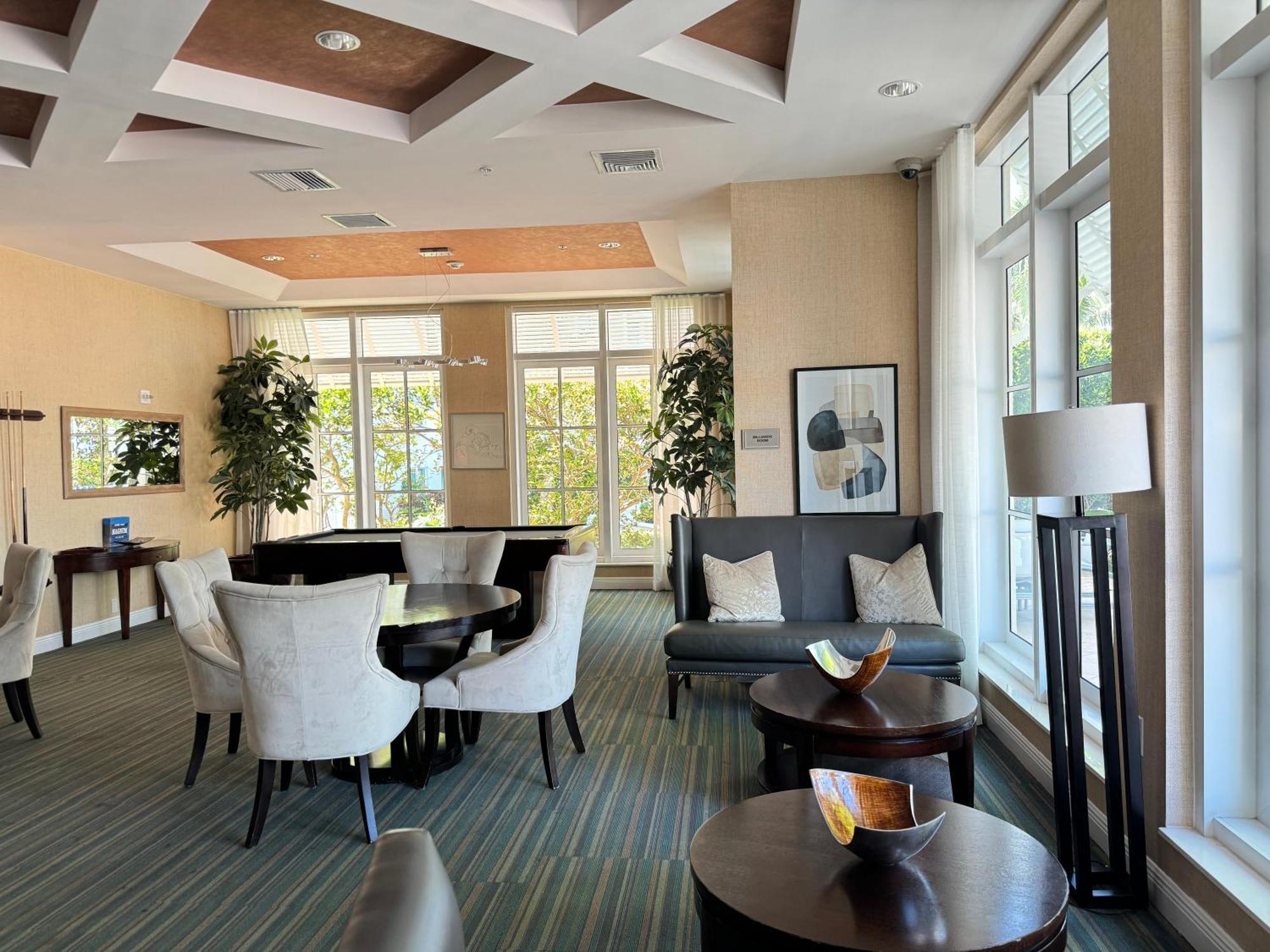 Luxury Oasis Apartment
