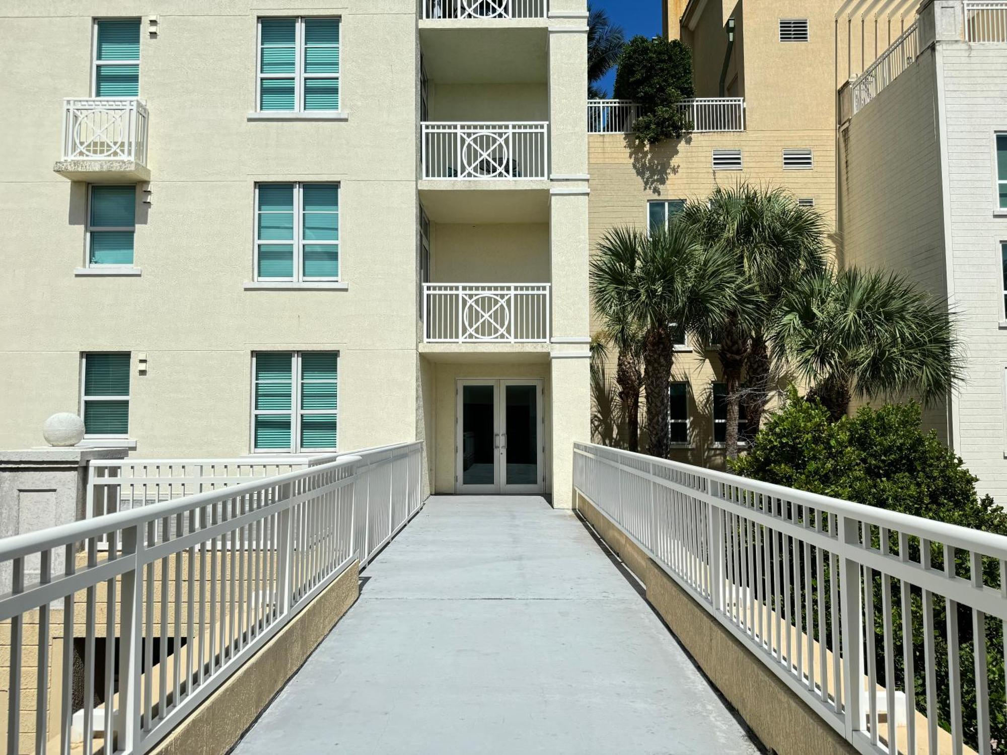Luxury Oasis Apartment Boynton Beach